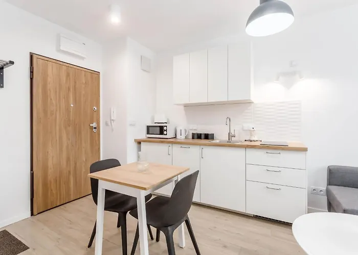 Enjoy! Ursynow Lägenhet *